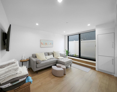 1500 Ocean Drive - Photo Thumbnail 11
