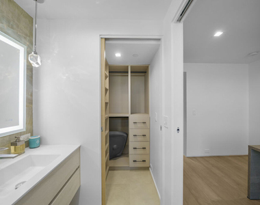 1500 Ocean Drive - Photo Thumbnail 47