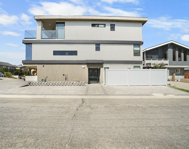 1500 Ocean Drive - Photo Thumbnail 6