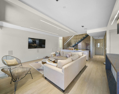 1500 Ocean Drive - Photo Thumbnail 21