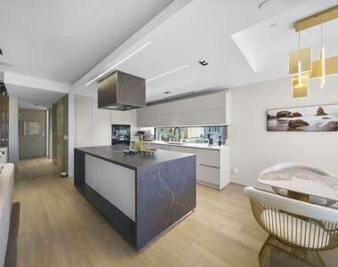 1500 Ocean Drive - Photo Thumbnail 28