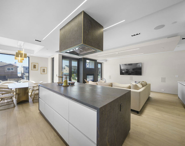 1500 Ocean Drive - Photo Thumbnail 26