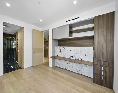 1500 Ocean Drive - Photo Thumbnail 34