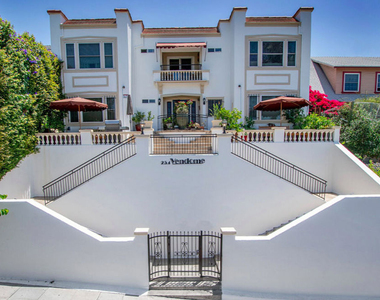 254 S Vendome - Photo Thumbnail 5