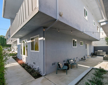 954 N San Vicente Boulevard - Photo Thumbnail 20