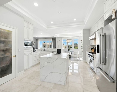 23971 De Ville Way - Photo Thumbnail 11