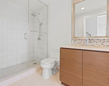 900 W Olympic Boulevard - Photo Thumbnail 21