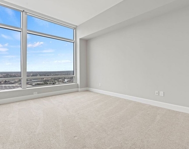 900 W Olympic Boulevard - Photo Thumbnail 23