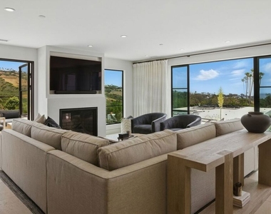6326 Trancas Canyon Road - Photo Thumbnail 6