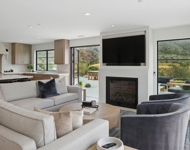 6326 Trancas Canyon Road - Photo Thumbnail 4