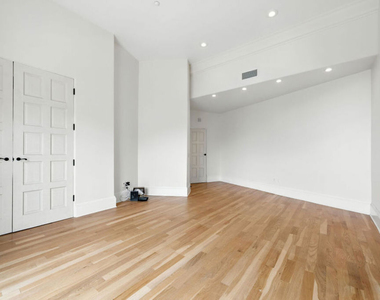 1675 Woods Drive - Photo Thumbnail 40