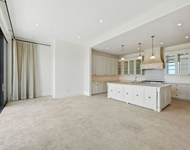 1675 Woods Drive - Photo Thumbnail 25