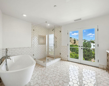 1675 Woods Drive - Photo Thumbnail 51
