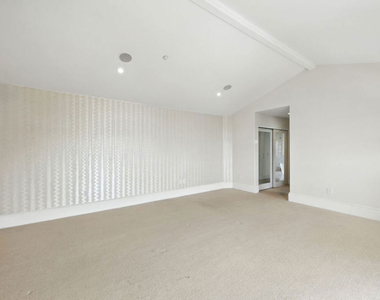 1675 Woods Drive - Photo Thumbnail 49