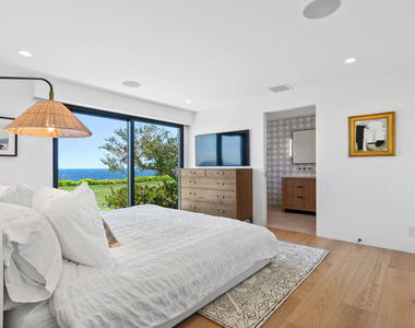 6813 Shearwater Lane - Photo Thumbnail 11