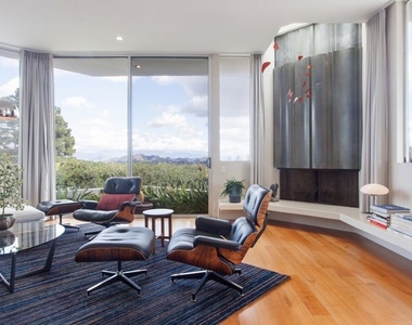 2154 Ridgemont Drive - Photo Thumbnail 4