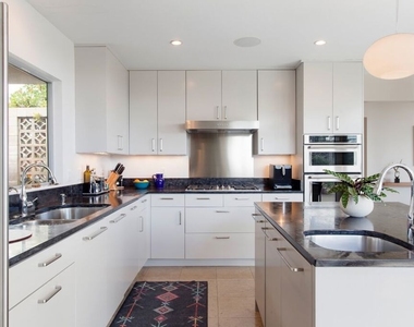 2154 Ridgemont Drive - Photo Thumbnail 10