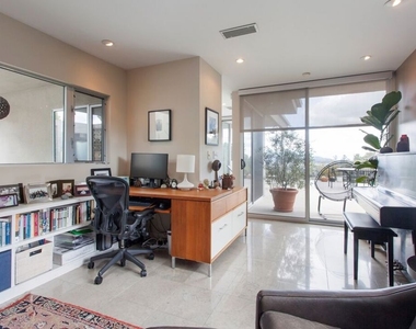 2154 Ridgemont Drive - Photo Thumbnail 14
