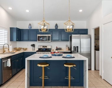 47519 Margarita Street - Photo Thumbnail 11