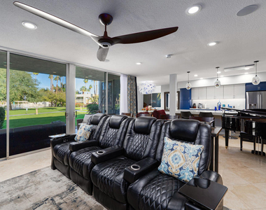 449 Desert Lakes Drive - Photo Thumbnail 7