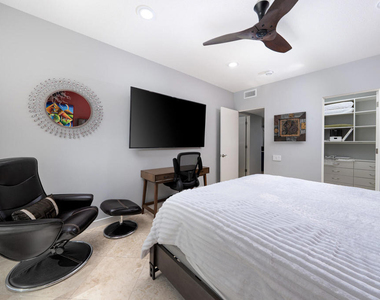 449 Desert Lakes Drive - Photo Thumbnail 17