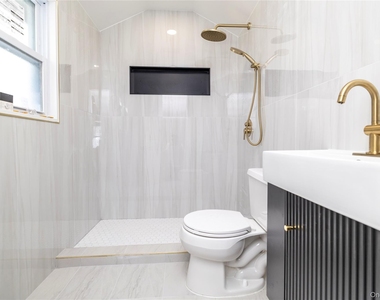 237 Porterfield Place - Photo Thumbnail 10