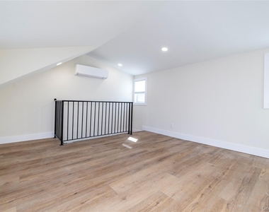 237 Porterfield Place - Photo Thumbnail 13