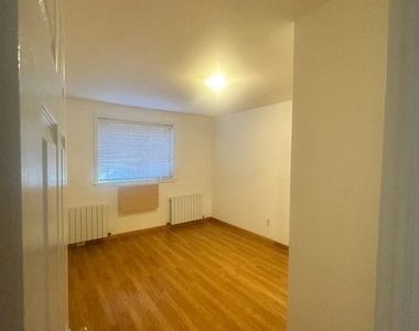 2026 Menahan Street - Photo Thumbnail 6