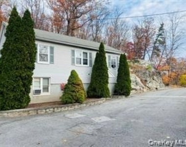 5 Old State Road - Photo Thumbnail 1