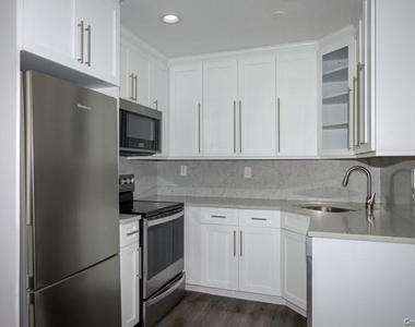 105 Lincoln Avenue - Photo Thumbnail 1