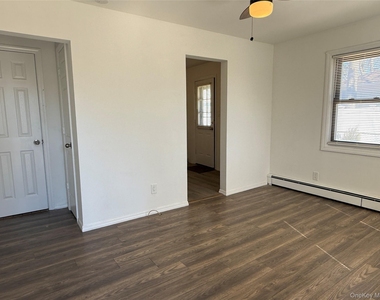 21 Sherwood Drive - Photo Thumbnail 2