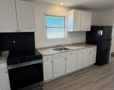 21 Sherwood Drive - Photo Thumbnail 8