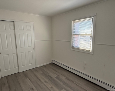 21 Sherwood Drive - Photo Thumbnail 12