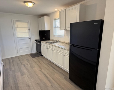 21 Sherwood Drive - Photo Thumbnail 7