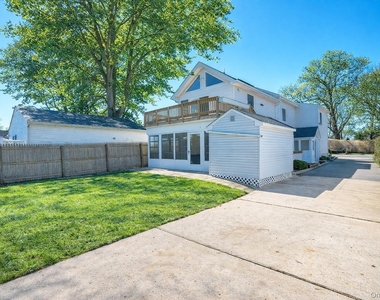 1250 2nd Street - Photo Thumbnail 1