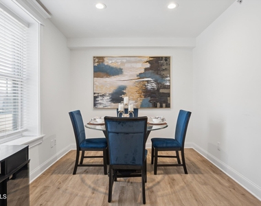 425 Broadway - Photo Thumbnail 9