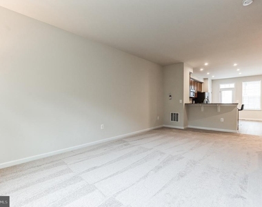 18315 Reaper Hill Unit Court - Photo Thumbnail 6