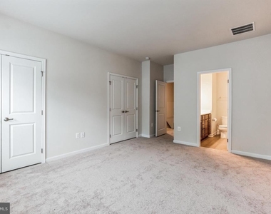 18315 Reaper Hill Unit Court - Photo Thumbnail 18