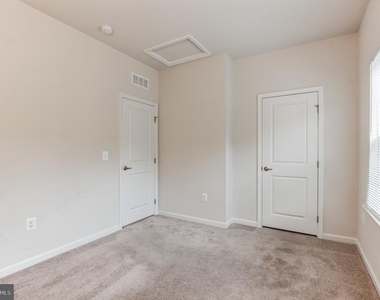 18315 Reaper Hill Unit Court - Photo Thumbnail 24