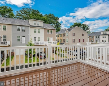 18315 Reaper Hill Unit Court - Photo Thumbnail 1