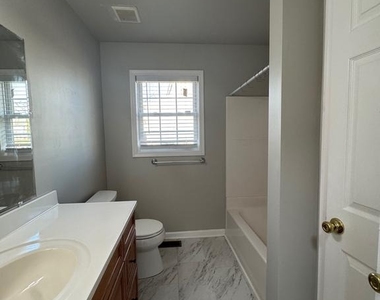 14780 Jordan Lane - Photo Thumbnail 23