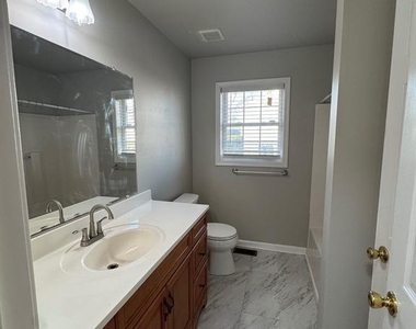 14780 Jordan Lane - Photo Thumbnail 24