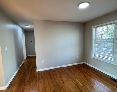 14780 Jordan Lane - Photo Thumbnail 25