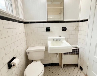 1003 Kenmore Avenue - Photo Thumbnail 18
