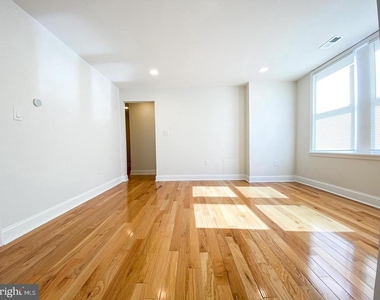5245 Pennsgrove Street - Photo Thumbnail 6