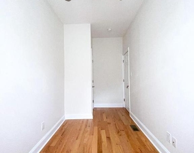 5245 Pennsgrove Street - Photo Thumbnail 13