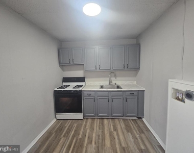 6700 Keystone Street - Photo Thumbnail 3
