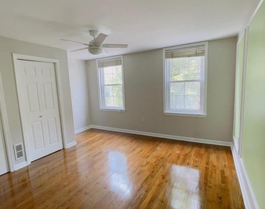 719 N Uber Street - Photo Thumbnail 3