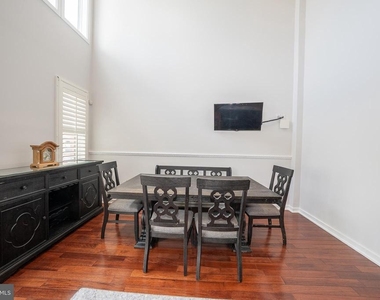 601 Poplar Street - Photo Thumbnail 10