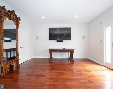 601 Poplar Street - Photo Thumbnail 3